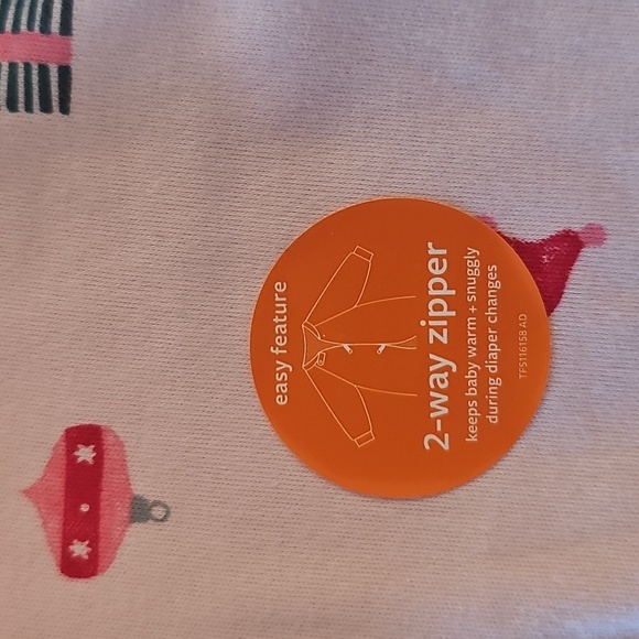 E Two Piece Footed Pajamas With Hat size 6 months of age Christmas - Picture 5 of 8